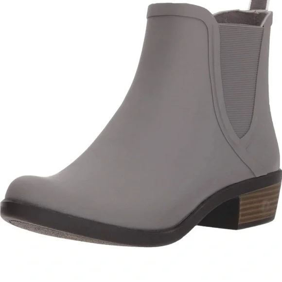 Lucky Brand Basel Rainboot Bootie - Picture 3 of 10